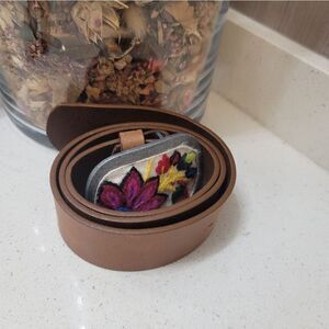 Pistil embroidered belt Small